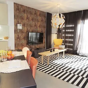 https://perfect-holiday-home-el-medano-tenerife.adeje-hotels.com
