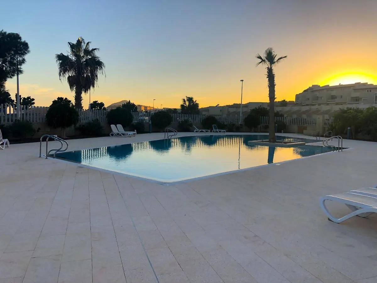 דירות אל מדאנו Casa Bonita Medano 0*,